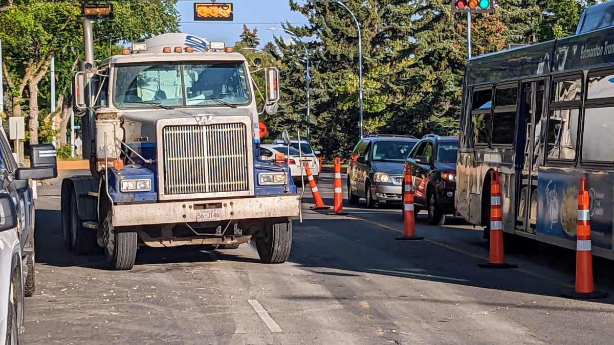 PXL_20220914_233410012_2