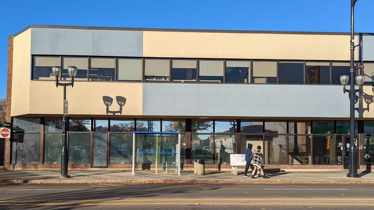 PXL_20221020_215120021_2 PXL_20221020_215120021_2