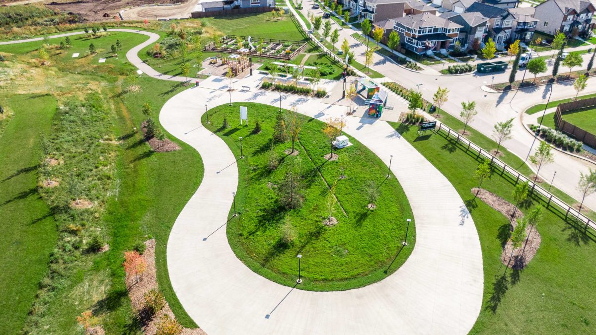 Hills of Charlesworth-plaza Hills of Charlesworth-plaza